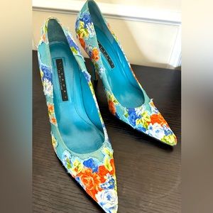 Laundry by Shelli Segal Heels Size 8